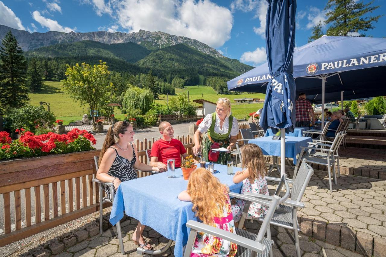 Hotel-Restaurant Forellenhof Puchberg am Schneeberg Eksteriør bilde