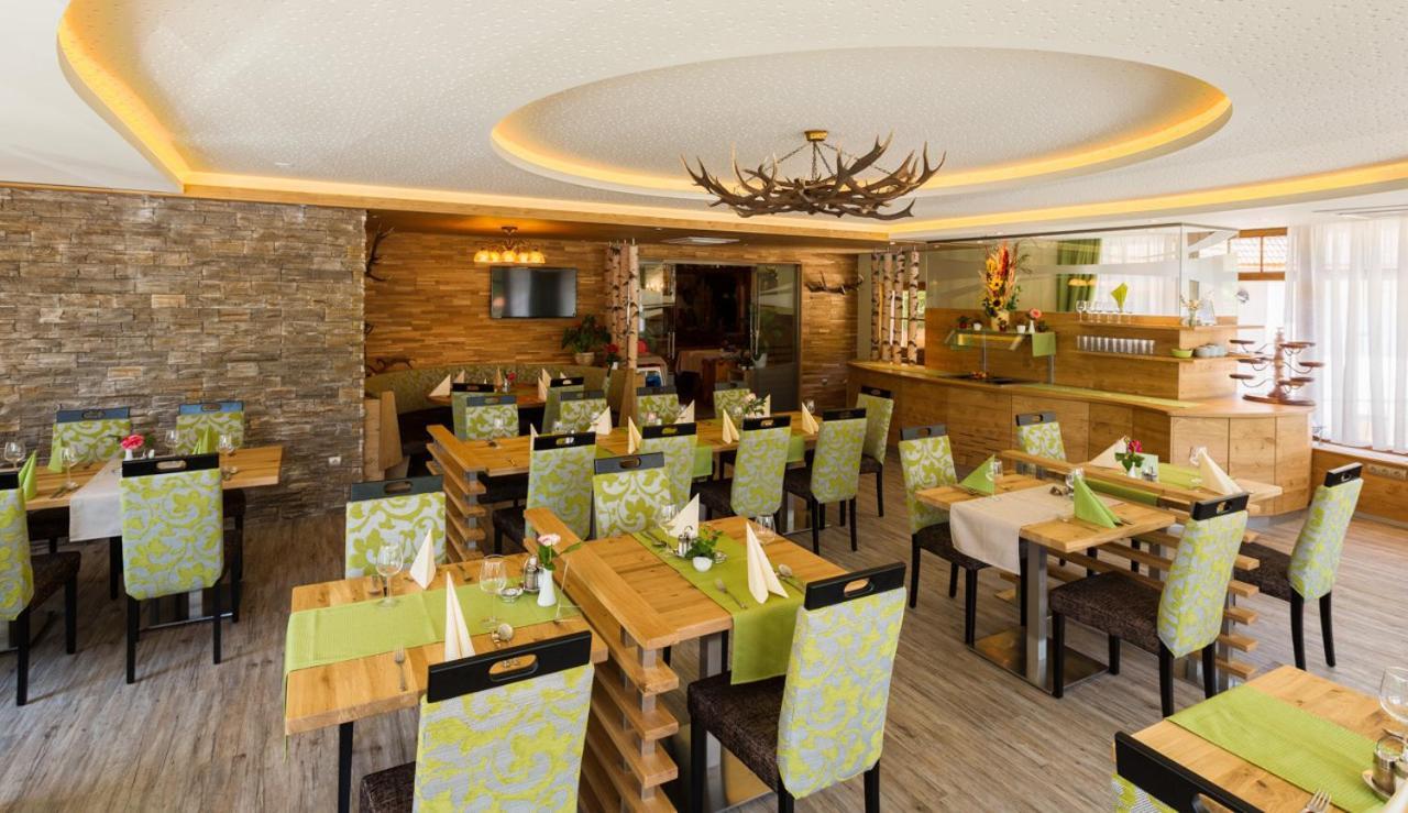 Hotel-Restaurant Forellenhof Puchberg am Schneeberg Eksteriør bilde