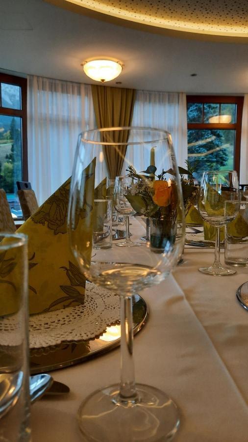 Hotel-Restaurant Forellenhof Puchberg am Schneeberg Eksteriør bilde